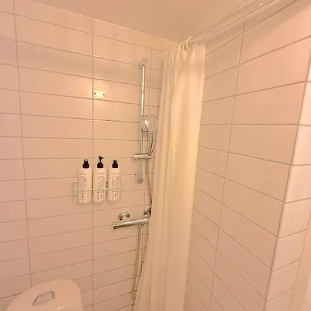 Bright Ground-floor 500m From Norrebro Station Apartament *