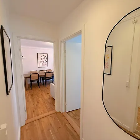 Bright Ground-floor 500m From Nørrebro Station Leilighet