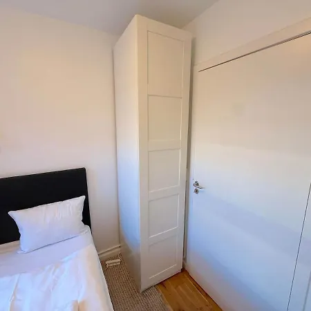 Bright Ground-floor 500m From Norrebro Station *